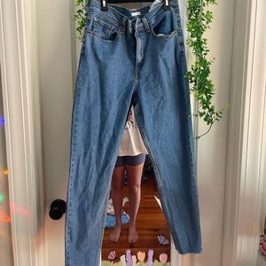 Levi’s mom jeans